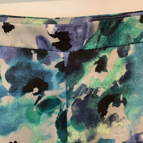 Ann Taylor Loft blue/green/gray/white watercolour floral midi skirt. US 8. EUC. - Picture 7 of 10